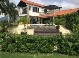 Hawk's Nest Bed & Breakfast
