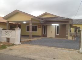 Hajjah Norma Homestay, hotel en Kangar