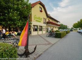 Gasthof Kummer, gostionica u gradu Podersdorf am Ze