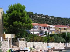 Villa Nada, hotel in Rab