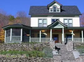 Breezy Hill Inn