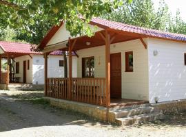 Rustic Mountain Retreat, hotel in La Puebla de Roda