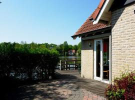 Holiday home Vakantiepark Het Timmerholt 5, cabaña o casa de campo en Westerbork