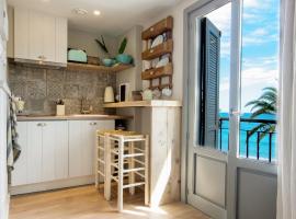 The Beach House Studios & Suites, hotel v destinácii Jávea