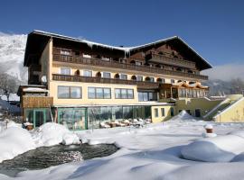 Hotel Berghof: Ramsau am Dachstein şehrinde bir otel