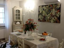 Luxury apartment Suite La Fontana, hotel em Lucca