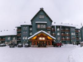 Snow Creek Lodge by Fernie Lodging Co、ファーニーのホテル