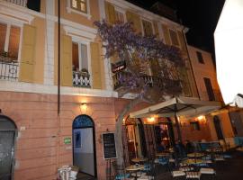 Hotel Glicine, hotel i Noli