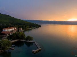 Viesnīca Hotel St. Naum pilsētā Ljubaništa