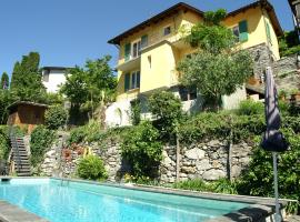 Casa Aries & Studio Aurora, Cavigliano, vacation rental in Cavigliano