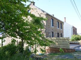 Dreamy Holiday Home in Fays with Sauna, Cottage in Fays