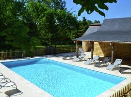Cozy Holiday Home in Brion with Swimming Pool, готель з парковкою у місті Brion