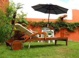 Pousada da Ju, posada u hostería en Guarujá