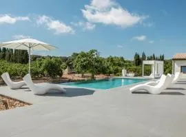Villa in Muro with Pool and Tramontana Views