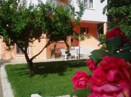 Apartments Karaba, hotel v Pakoštane