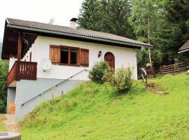 Holiday home in Arriach near Lake Ossiach, hotel in Arriach