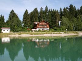 Cafe Maria - Pension - B&B, inn in Rieden am Forggensee