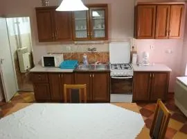 Kisasszony apartman