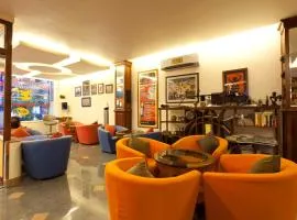 Golden House International Hotel