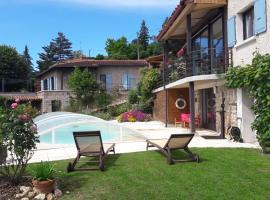 Clair Matin, hotel v destinaci Villeneuve-dʼAllier