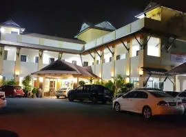 Teluk Lipat Seaview Inn