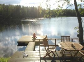 Lohja Chalet at Lake En&auml;j&auml;rvi, hotel near Karjalohja Church, Karjalohja