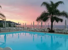 Flat acquamarina