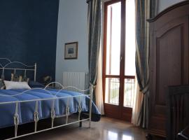 Villa Del Poeta: Sulmona'da bir Oda ve Kahvaltı
