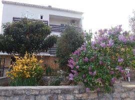 Secluded Holiday Home Ivan, ξενοδοχείο τριών αστέρων σε Kukljica