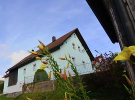 Cosy holiday home in the Upper Palatinate Forest with a fenced garden and seating corner, hotel sa Stadlern