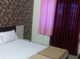 Hotel Paras Residency, hotel en Ahmedabad