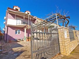 Apartments Marko 1265，位于法扎纳的酒店