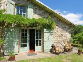 Charming Cottage in Ladignac le Long with Garden, cabaña o casa de campo en Le Chalard