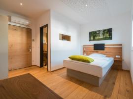 Aparthotel nah dran, hotel with parking in Dingolfing