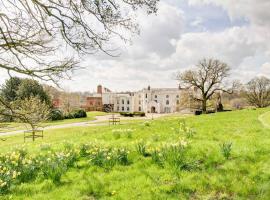 The North Wing - Combermere Abbey, hotell i Whitchurch