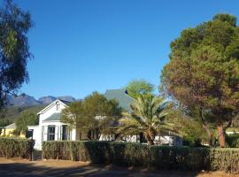 Klaarstroom Guest House, hotel near Meiringspoort Waterfall, Klaarstroom