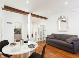 Urbana Lodge, Monti, cabin in Rome