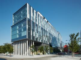 Residence & Conference Centre - Toronto Downtown, hotel in Toronto