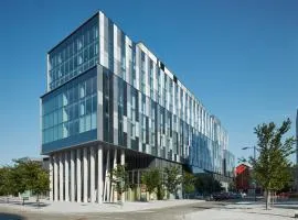 Residence & Conference Centre - Toronto Downtown