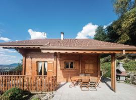 Beautiful chalet with sauna and views of Vosges, cabin in Anould