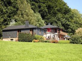 Attached gite on the edge of the forest – hotel w mieście Trois-Ponts