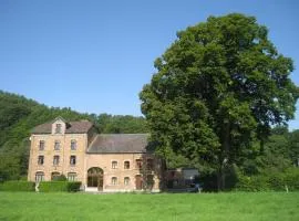 Charming Holiday Home in Coo