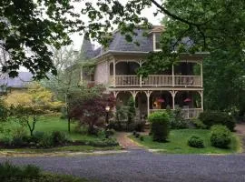 Fallen Tree Farm Bed and Breakfast