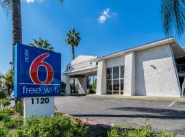 Motel 6-Redlands, CA, hotel v mestu Redlands