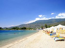 Near Paradise, holiday rental in Koropi