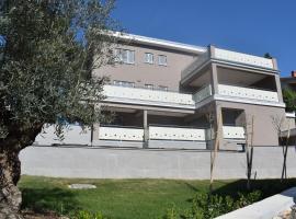 Luxury Apartments Adria, hotel a Malinska
