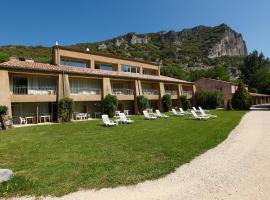 Vacancéole - Le Domaine de Chames - Pont d'Arc, hotel in Vallon-Pont-dʼArc