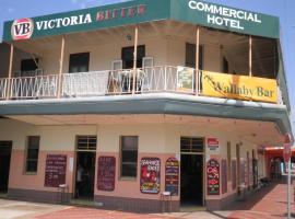 Commercial Hotel, hotel v destinaci Macdesme