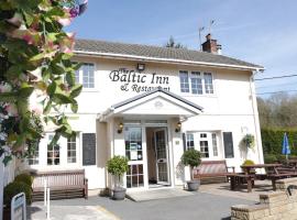 The Baltic Inn & Restaurant, hotel con estacionamiento en Pont Yates