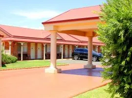 Roma Mid Town Motor Inn、にあるRoma Airport - RMAの周辺ホテル